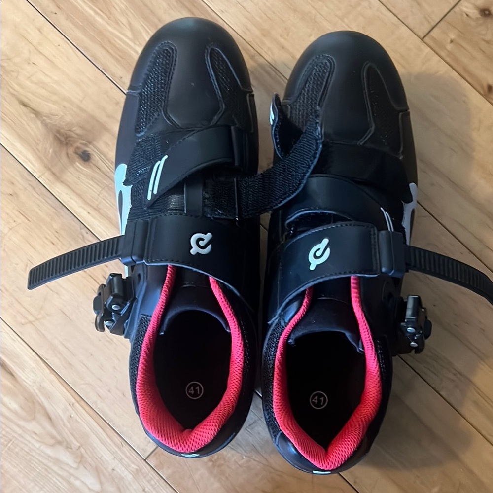 Black Cycling Shoes with Red Interior